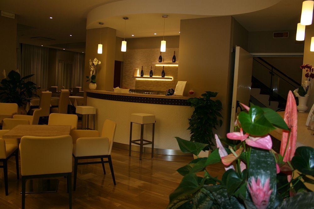 Hotel Lalla Beauty & Relax Cesenatico Ngoại thất bức ảnh