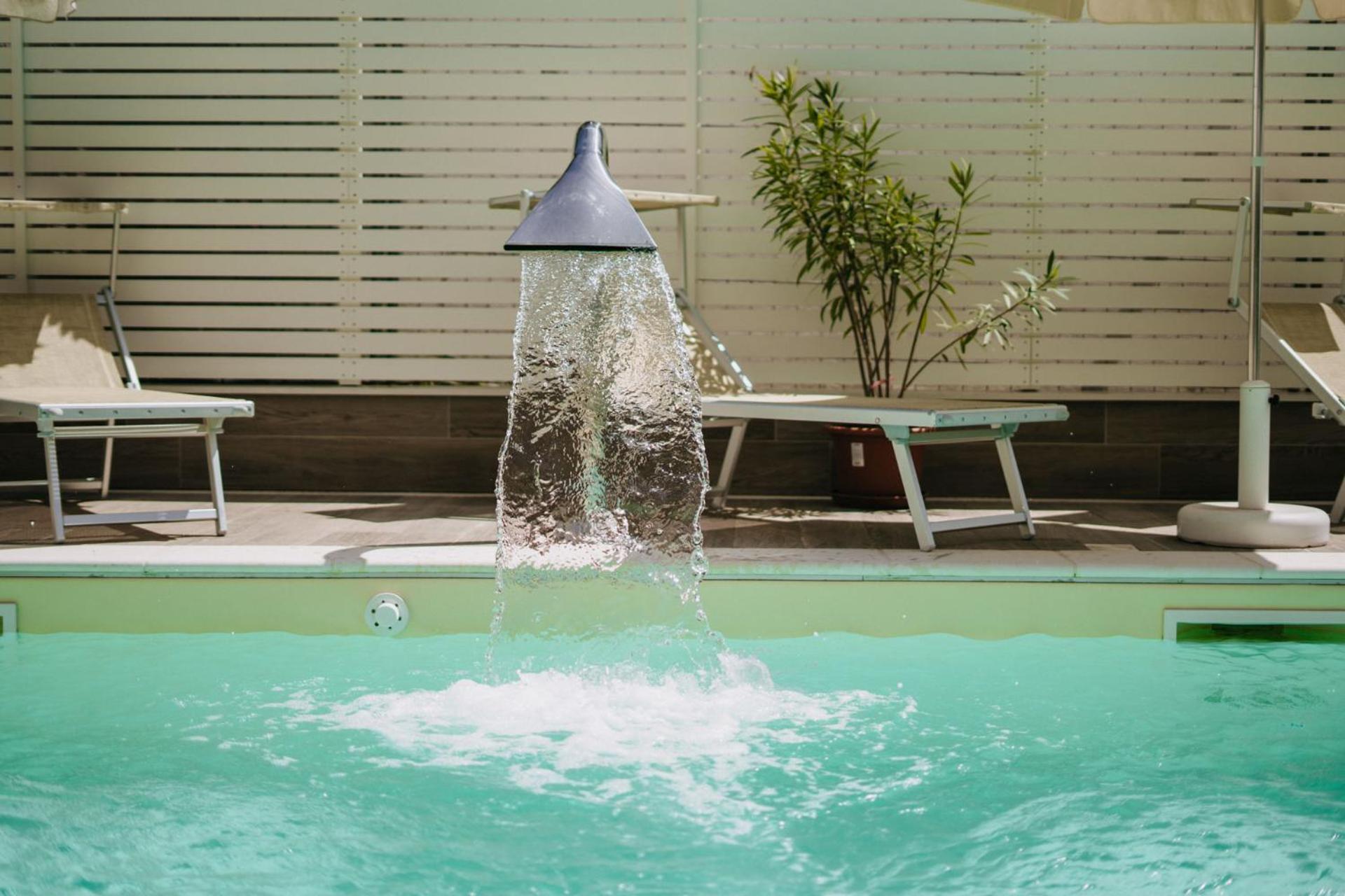 Hotel Lalla Beauty & Relax Cesenatico Ngoại thất bức ảnh