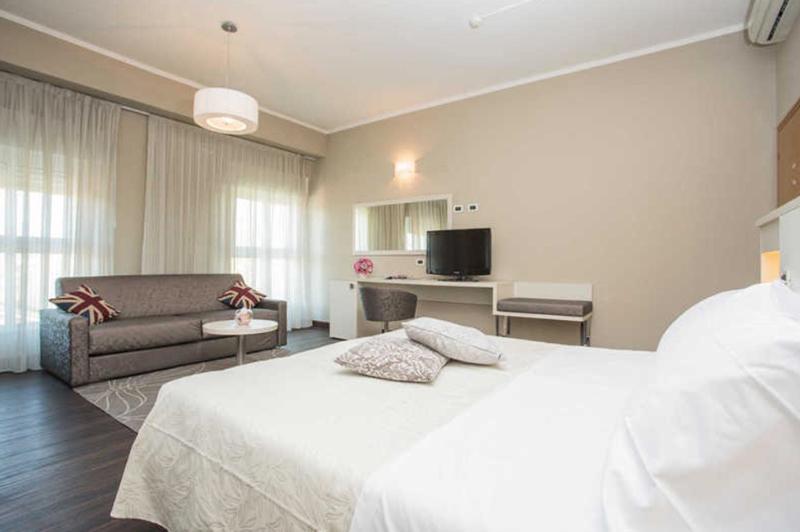 Hotel Lalla Beauty & Relax Cesenatico Ngoại thất bức ảnh
