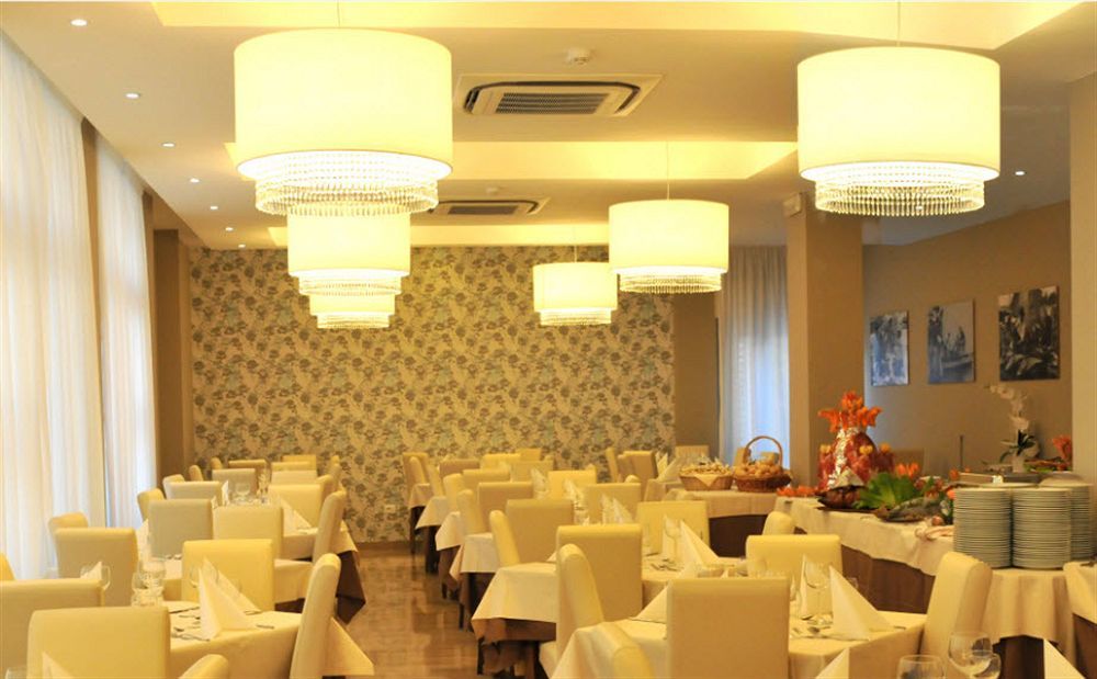 Hotel Lalla Beauty & Relax Cesenatico Ngoại thất bức ảnh